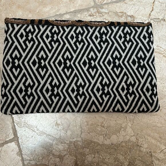 Vici collection Twilight handmade beaded crossbody clutch, brand new with tags - Picture 3 of 6